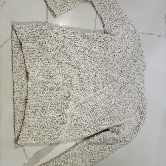 Oversized Sweater - Picture 5 of 5